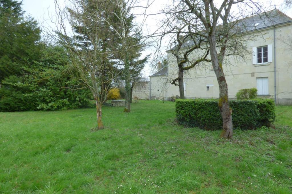 Вилла Le Logis De La Tour Saint Jacques Chouze-sur-Loire Экстерьер фото